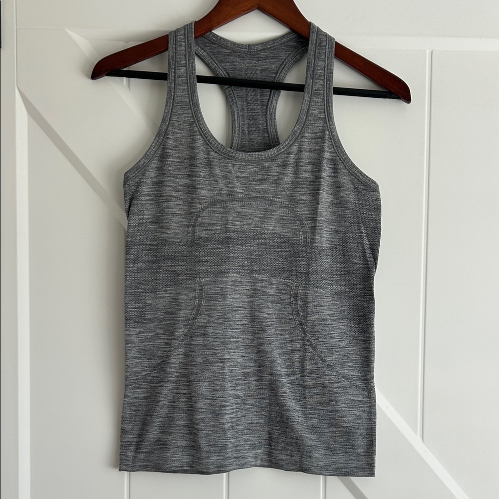 Lululemon Swiftly Tank, sz 6